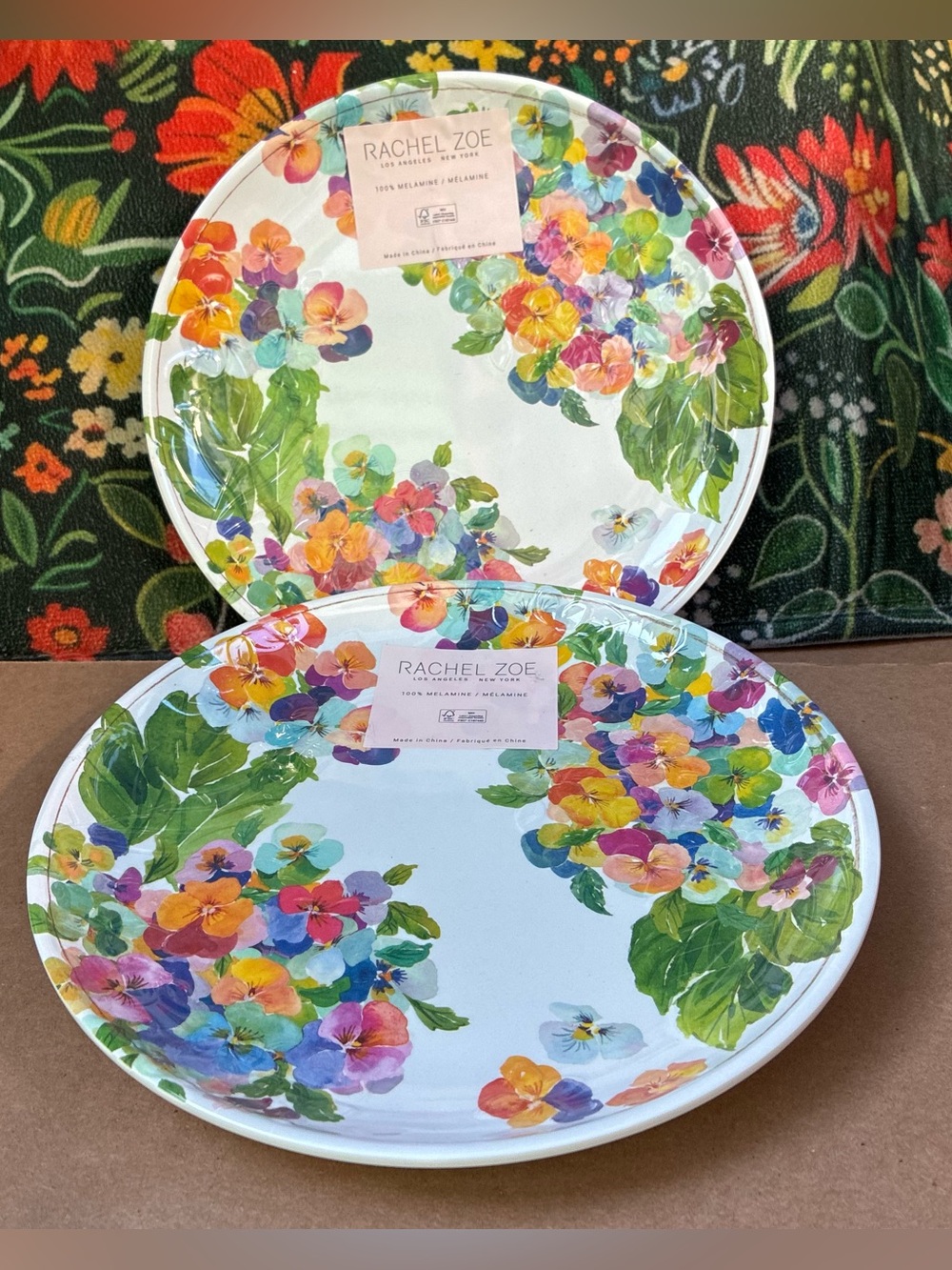 NWT Rachel Zoe Set of 2 Pansies Melamine 11" Dinner Plates Outdoor Shabby Chic